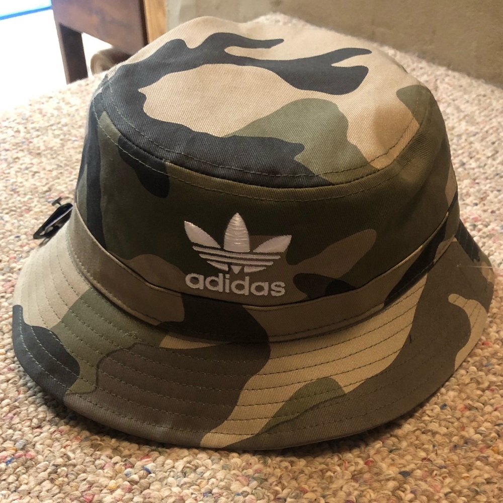🎉 HP 🎉 🆕 adidas Original Camo AOP Bucket Hat - Picture 2 of 6